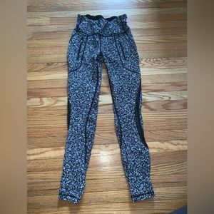 Lululemon leggings, size 0-2